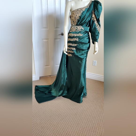 Women formal party dress - Picture 2 of 3